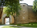 Pôvodné mestské opevnenie z dvora kláštora